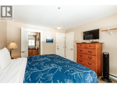 4573 CHATEAU Boulevard | Whistler British Columbia | Slide Image Nine