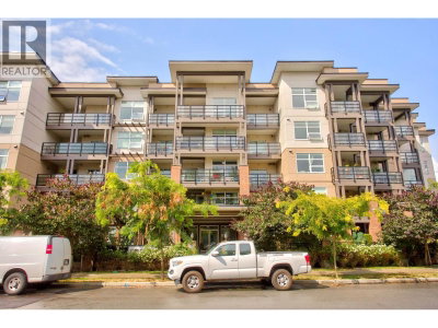 22577 ROYAL Crescent | Maple Ridge British Columbia | Slide Image Two
