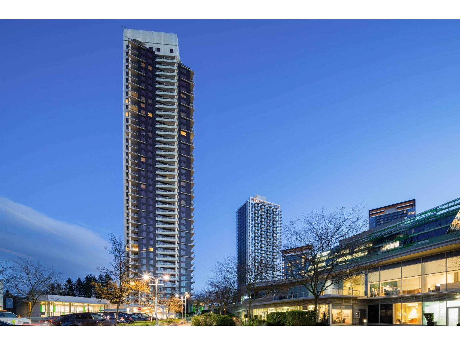9887 WHALLEY Boulevard, Surrey, British Columbia V3T 0P4