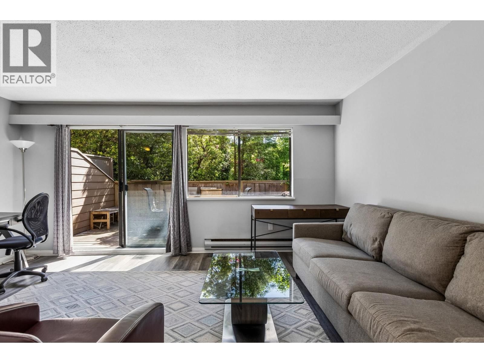 107 27TH Street, North Vancouver, British Columbia V7N 4G5
