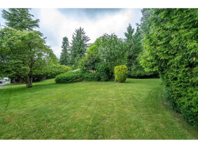 15875 101A Avenue | Surrey British Columbia | Slide Image Three