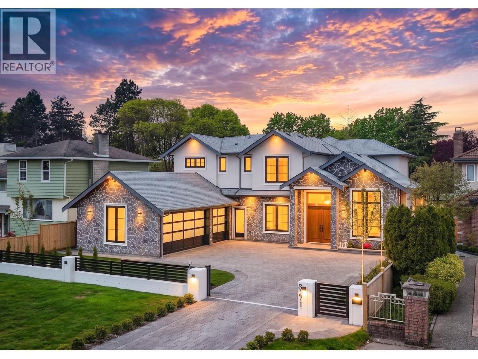 8271 MINLER Road, Richmond, British Columbia V7C 3T8