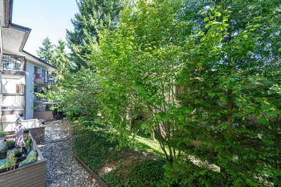 15020 NORTH BLUFF Road | White Rock British Columbia | Slide Image Twenty-eight