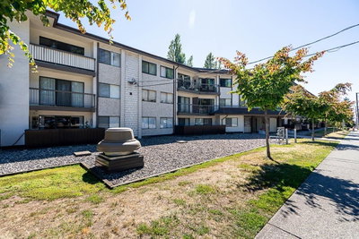 15020 NORTH BLUFF Road | White Rock British Columbia | Slide Image Thirty-one