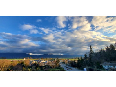 2242 WHATCOM Road | Abbotsford British Columbia | Slide Image Seventeen