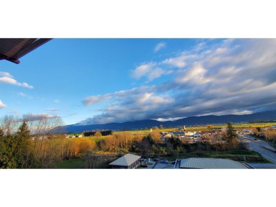 2242 WHATCOM Road | Abbotsford British Columbia | Slide Image Eighteen