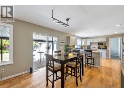 22765 126B Avenue | Maple Ridge British Columbia | Slide Image Ten