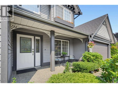 22765 126B Avenue | Maple Ridge British Columbia | Slide Image Five