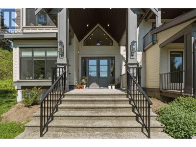 27107 RIVER Road | Maple Ridge British Columbia | Slide Image Three