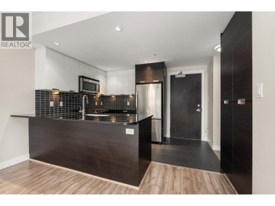 2968 GLEN Drive | Coquitlam British Columbia | Slide Image Nine