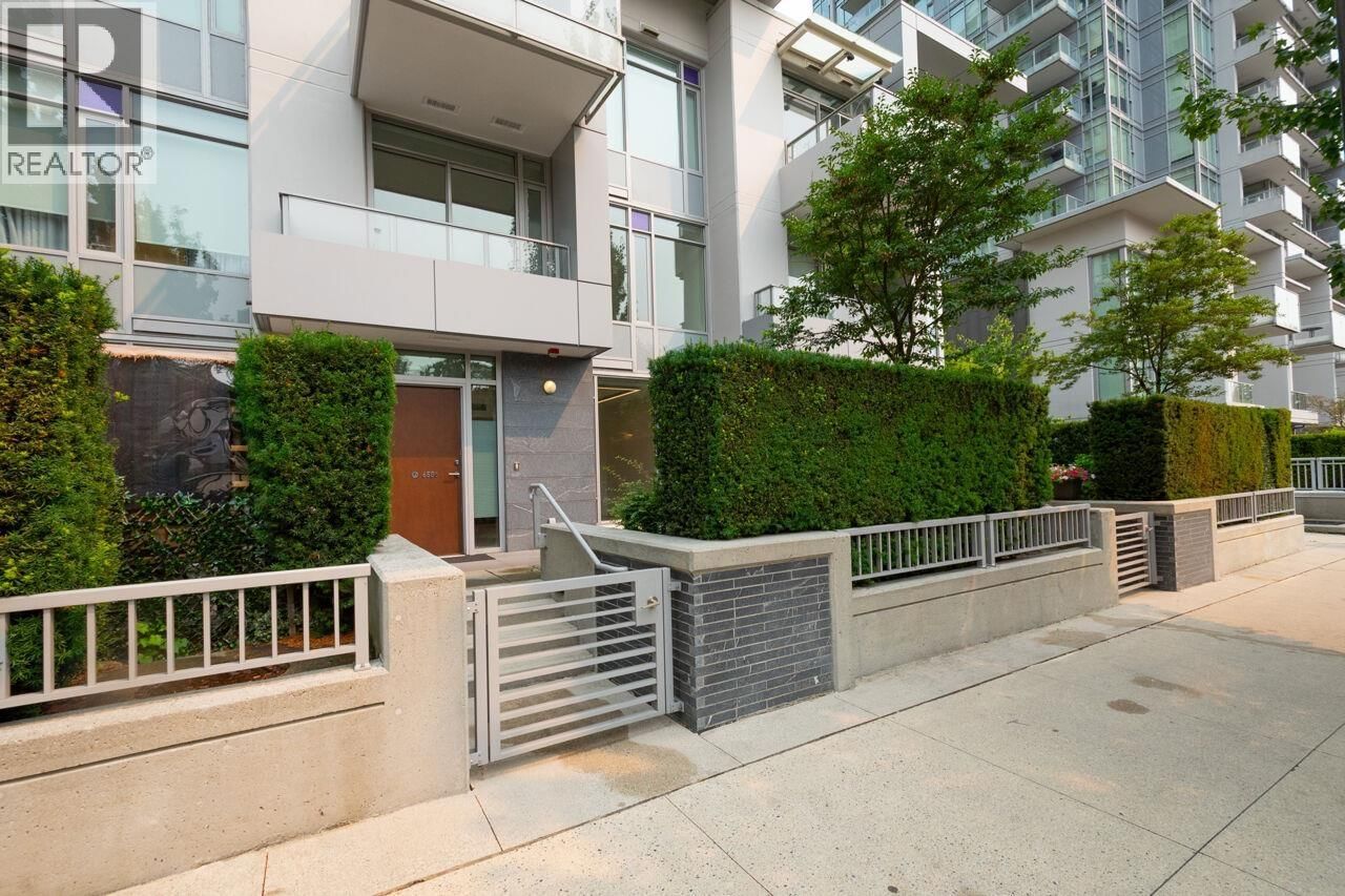 6556 NELSON Avenue, Burnaby, British Columbia V5H 0G6