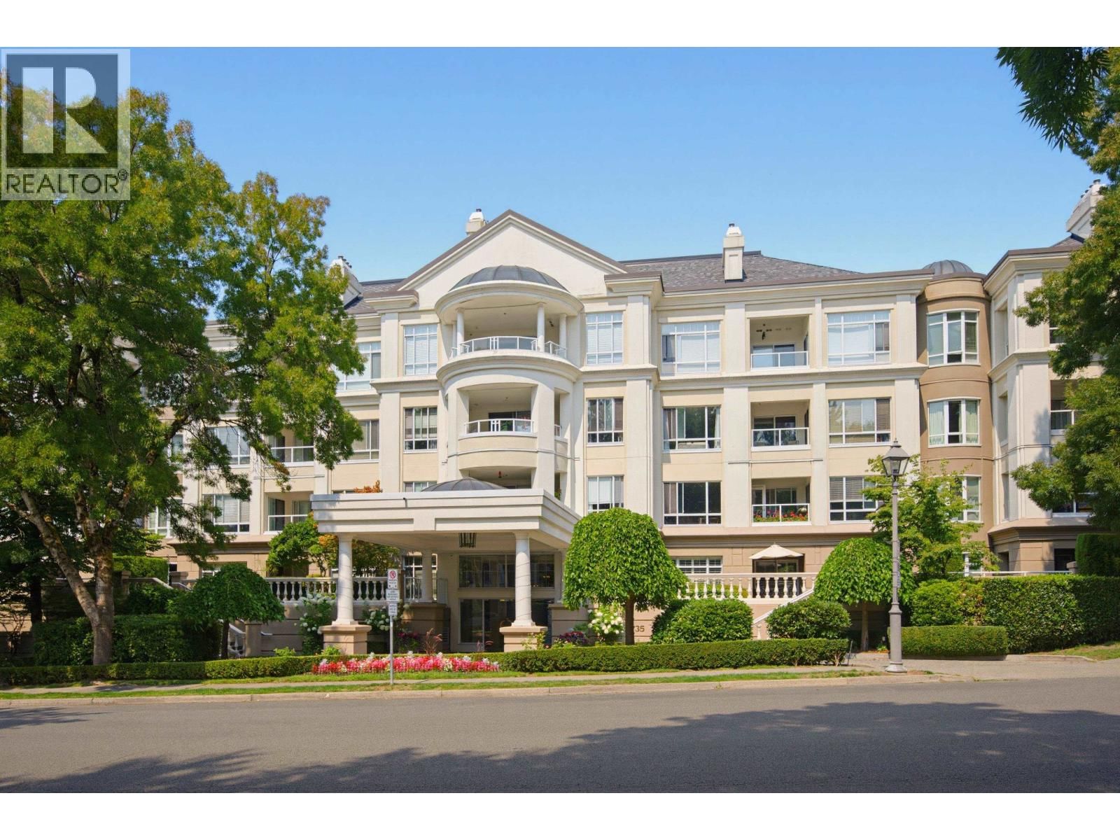 5735 HAMPTON Place, Vancouver, British Columbia V6T 2G8