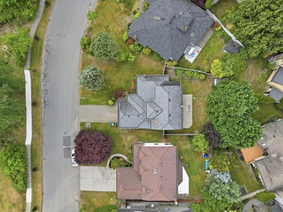 10446 FRASERGLEN Drive | Surrey British Columbia | Slide Image Twenty
