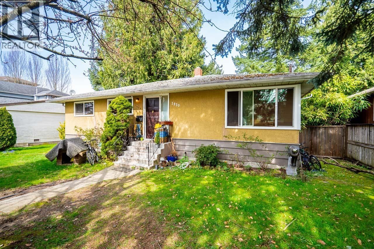 1939 WESTMINSTER Avenue, Port Coquitlam, British Columbia V3B 1E7