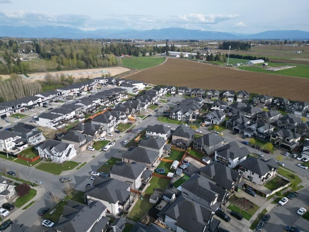 2885 CLEARBROOK Road, Abbotsford, British Columbia V2T 2Z6