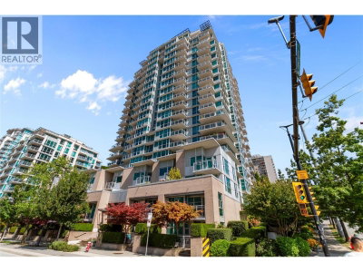 188 ESPLANADE | North Vancouver British Columbia | Slide Image One