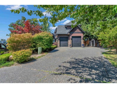 15305 29A Avenue | White Rock British Columbia | Slide Image Two