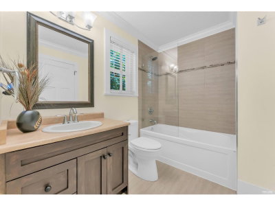 15305 29A Avenue | White Rock British Columbia | Slide Image Twenty-two