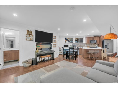 15305 29A Avenue | White Rock British Columbia | Slide Image Twenty-four