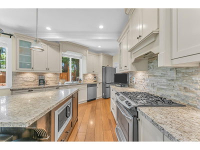 15305 29A Avenue | White Rock British Columbia | Slide Image Nine