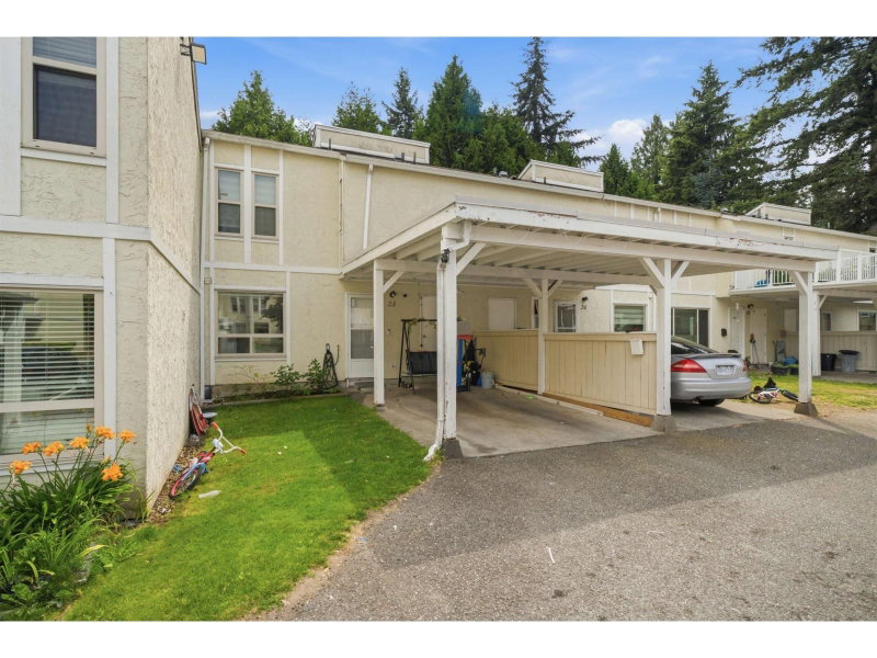 3075 TRETHEWEY Street Abbotsford British Columbia, V2T 3R4 - 3 Bedrooms Condo For Sale