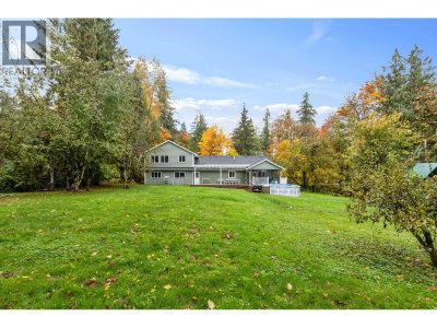 24445 104 Avenue | Maple Ridge British Columbia | Slide Image Twelve