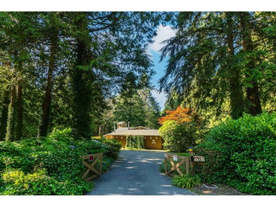 13425 WOODCREST Drive | Surrey British Columbia | Slide Image Four