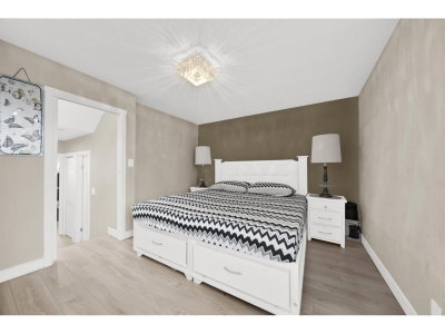 17702 60 Avenue | Surrey British Columbia | Slide Image Nineteen