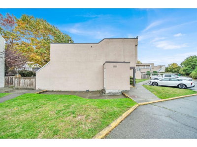 17702 60 Avenue | Surrey British Columbia | Slide Image Two