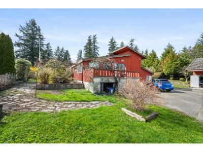 13201 23A Avenue | Surrey British Columbia | Slide Image Six