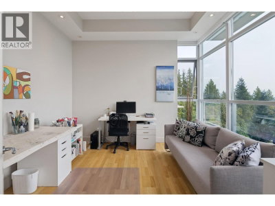 2210 CHIPPENDALE Road | West Vancouver British Columbia | Slide Image Thirty-two