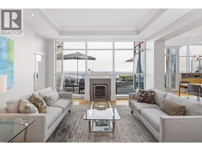 2210 CHIPPENDALE Road | West Vancouver British Columbia | Slide Image Eight