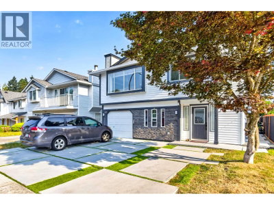 22419 125 Avenue | Maple Ridge British Columbia | Slide Image One