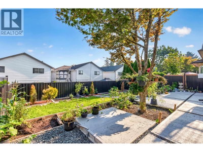 22419 125 Avenue | Maple Ridge British Columbia | Slide Image Twenty
