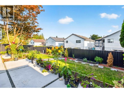 22419 125 Avenue | Maple Ridge British Columbia | Slide Image Twenty-four
