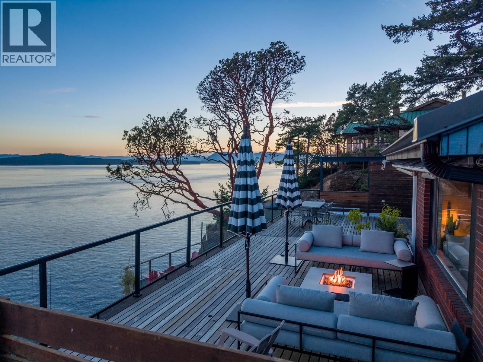 7918 SWANSON VIEW Drive, Pender Island, British Columbia V0N 2M2