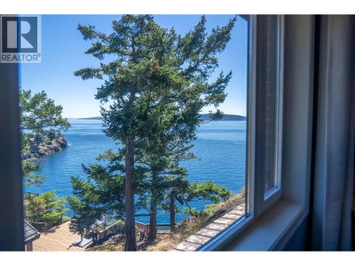 7918 SWANSON VIEW Drive | Pender Island British Columbia | Slide Image Twenty