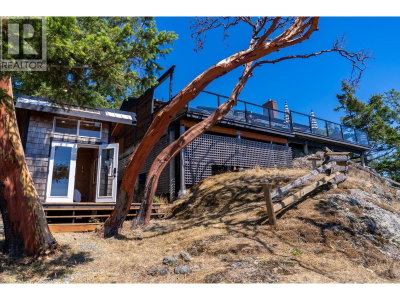 7918 SWANSON VIEW Drive | Pender Island British Columbia | Slide Image Twenty-six