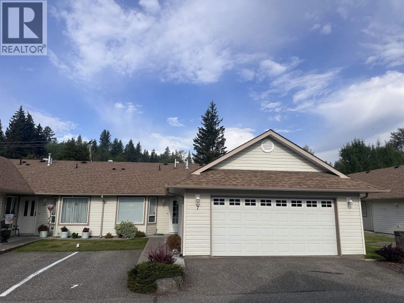 490 LEWIS Drive Quesnel British Columbia, V2J 5W2 - 2 Bedrooms Condo For Sale
