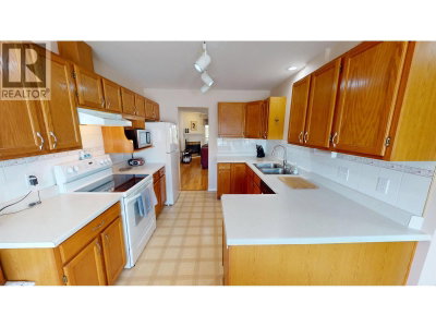 490 LEWIS Drive | Quesnel British Columbia | Slide Image Eight