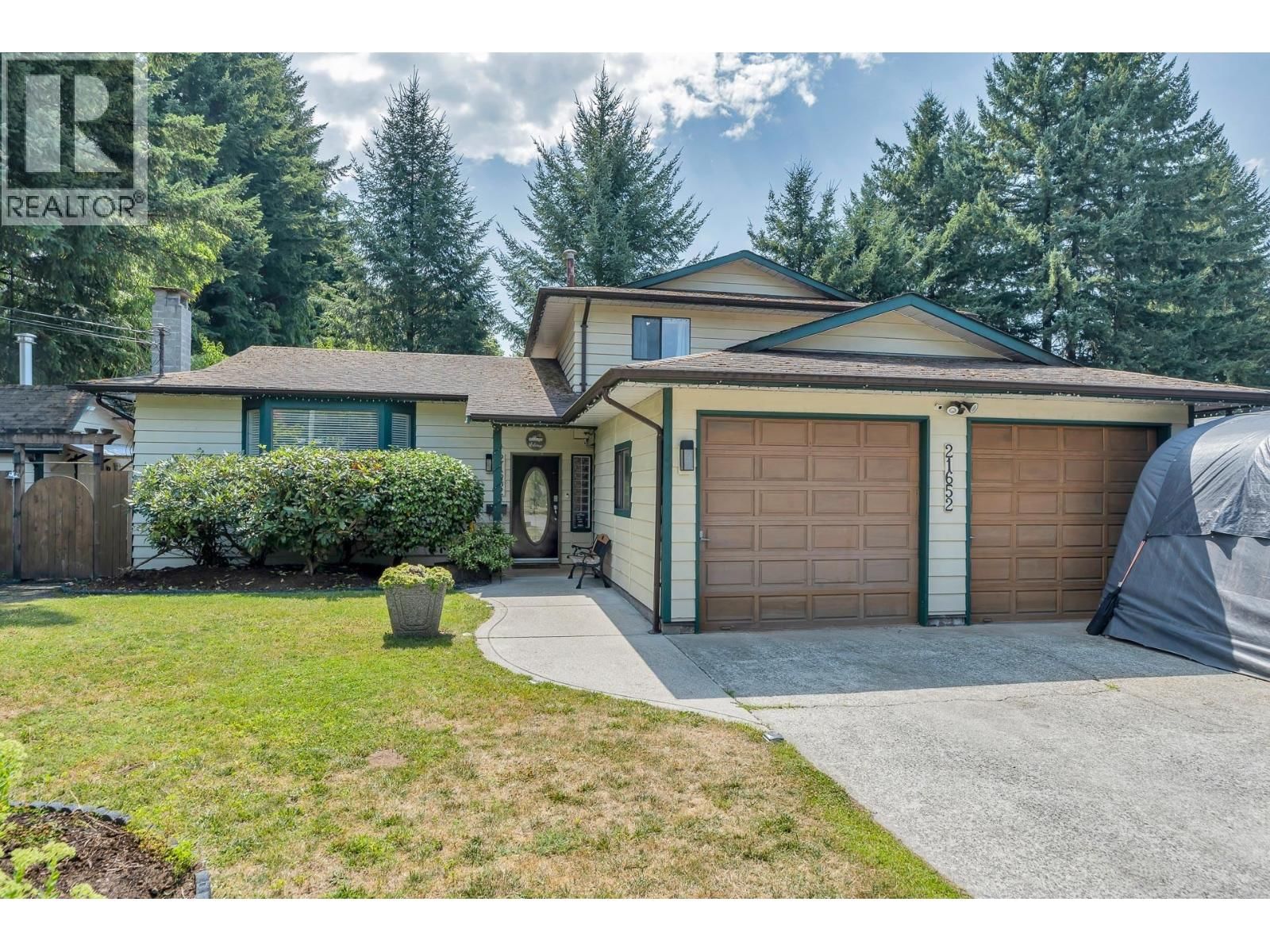 21652 121 Avenue, Maple Ridge, British Columbia V2X 3S6