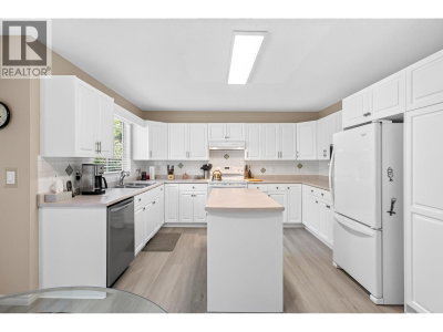 1252 DEWAR Way | Port Coquitlam British Columbia | Slide Image Sixteen