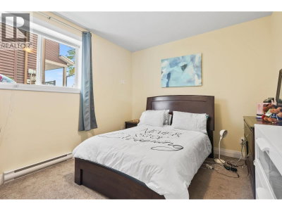 1408 STRAWLINE HILL Street | Coquitlam British Columbia | Slide Image Thirty