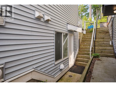 1408 STRAWLINE HILL Street | Coquitlam British Columbia | Slide Image Eight