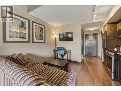 4220 GATEWAY Drive | Whistler British Columbia | Slide Image Six