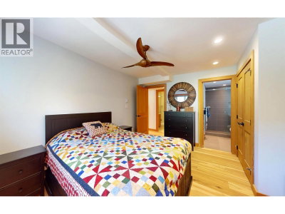 2556 SNOWRIDGE Crescent | Whistler British Columbia | Slide Image Ten