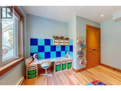 2556 SNOWRIDGE Crescent | Whistler British Columbia | Slide Image Fifteen
