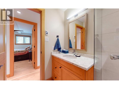 2556 SNOWRIDGE Crescent | Whistler British Columbia | Slide Image Twenty