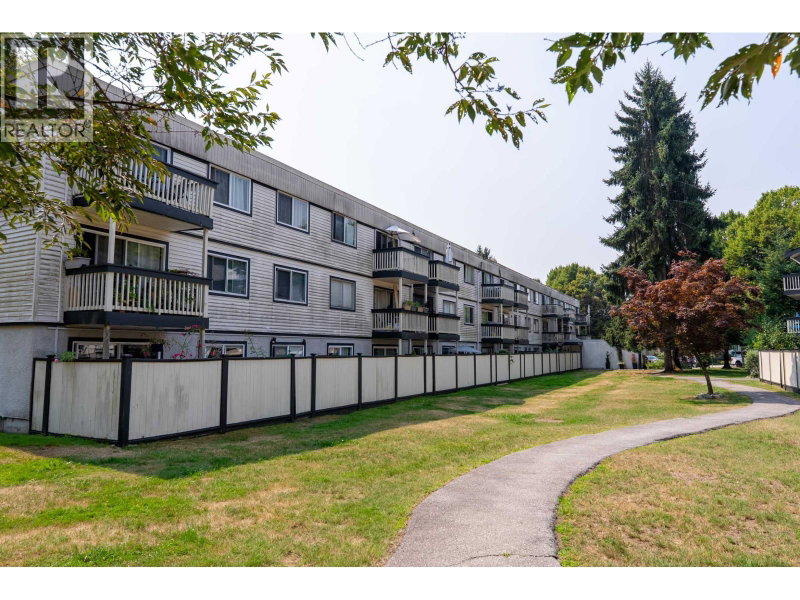 780 PREMIER Street North Vancouver British Columbia, V7J 2G8 - 2 Bedrooms Condo For Sale
