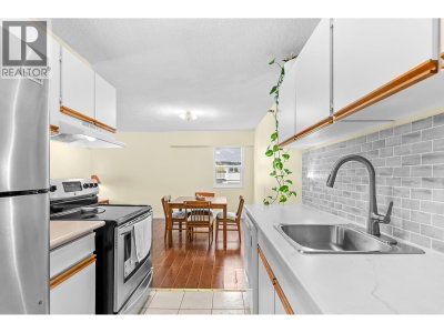 780 PREMIER Street | North Vancouver British Columbia | Slide Image Nine